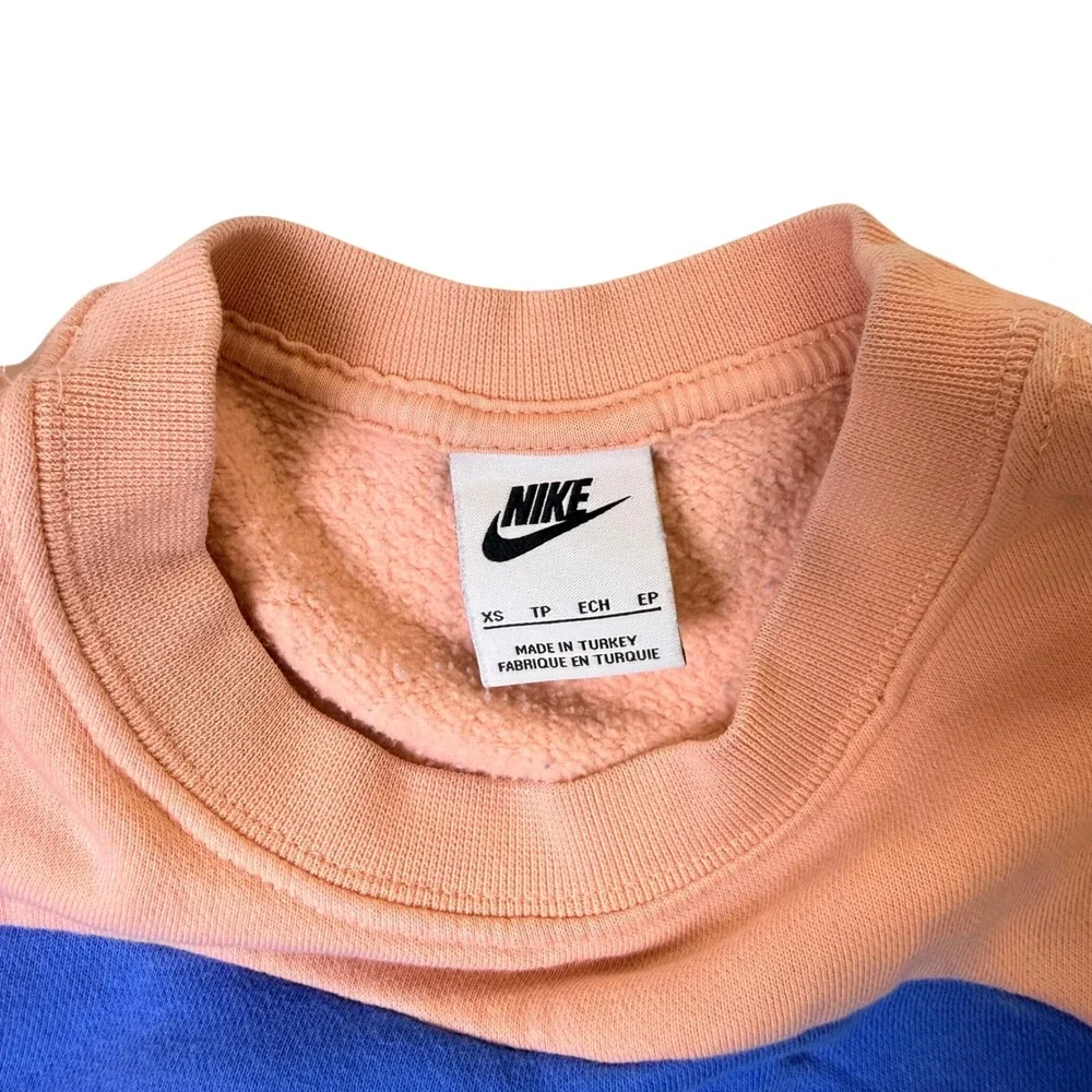 Nike Sportswear WomenXS Colorblock Cropped Boxy Sweatshirt Peach Blue DV0026-697
